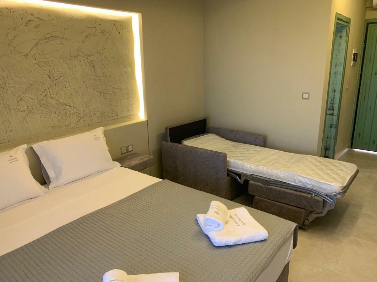 Castella Apartments Vourvourou Eksteriør billede
